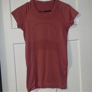 Lululemon swiftly tech short sleeve